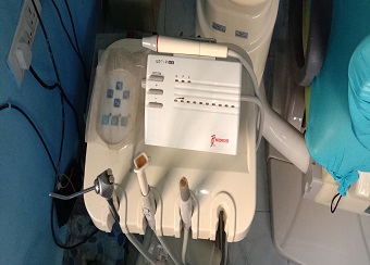 Ultra Sonic Scaler - Woodpecker and EMS Scaler